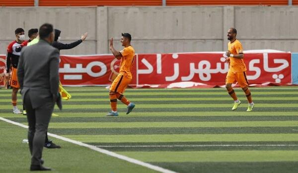 عکس بازی ضربه
