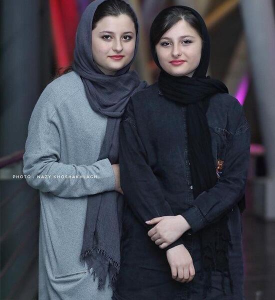 عکس سارا و نیکا در شب یلدا