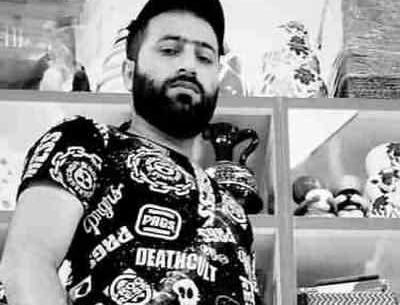 عکس وحید مرادی با متن
