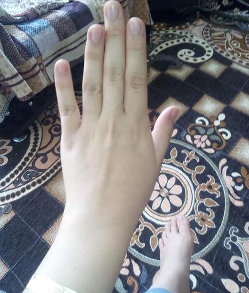 عکس دست نی نی سایت