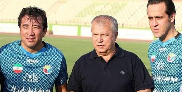 عکس فوتبال خداداد عزیزی