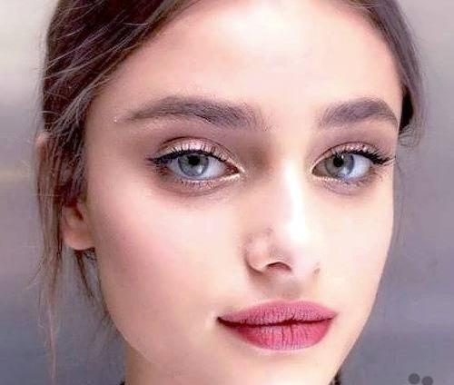 عکس لب طبیعی دخترانه