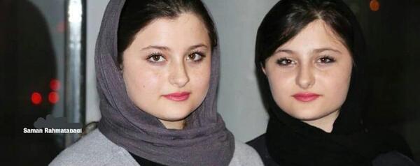 عکس سارا و نیکا با قلیون