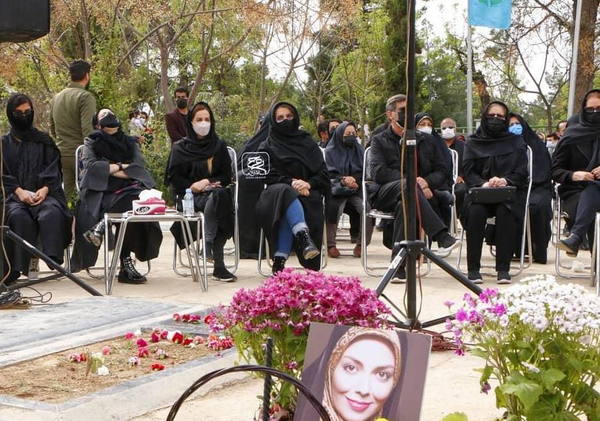 عکس های مراسم یادبود آزاده نامداری
