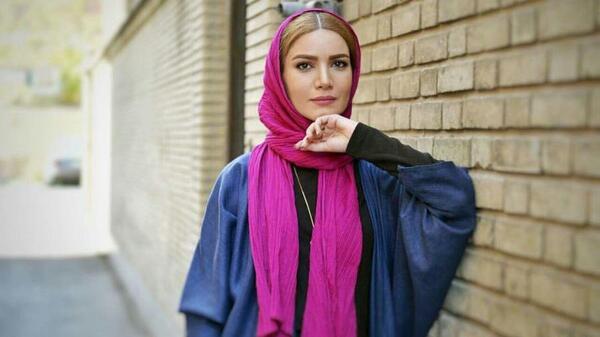 عکس فرشته در لیسانسه ها