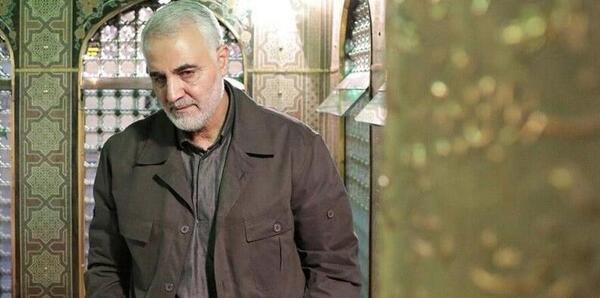عکس رئیسی کنار حاج قاسم سلیمانی