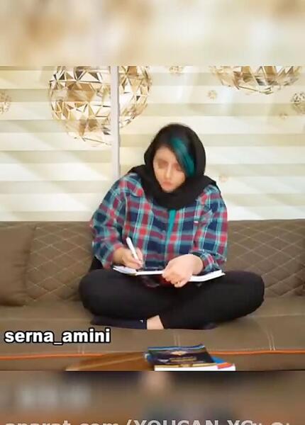 عکس پشت صحنه کلیپ سرنا امینی اگه درس نخونی