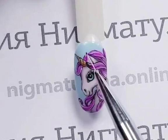 عکس ناخن اسب تک شاخ