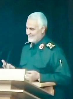عکس خنده ی حاج قاسم