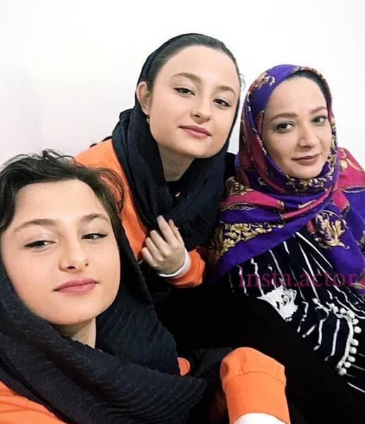 عکس سارا و نیکا در پشت صحنه