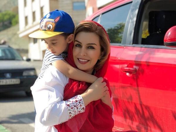 عکس فوت ماه چهره خلیلی