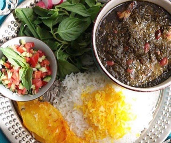 عکس از قورمه سبزی جا افتاده