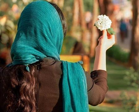 عکس دختر برای پروفایل پشت