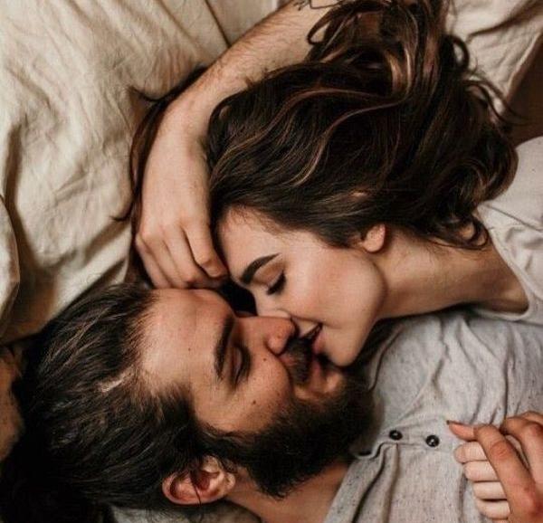 عکس های عاشقانه بدون متن بوسه