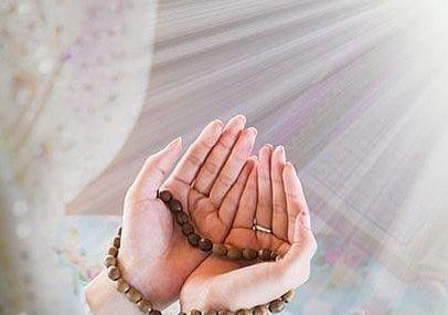 عکس پروفایل دختر در حال دعا