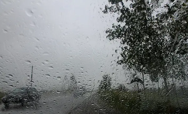 عکس آسمان بارانی