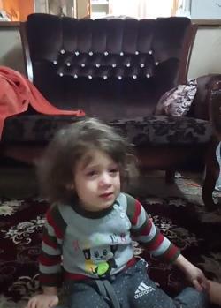 عکس گریه دختر کوچولو