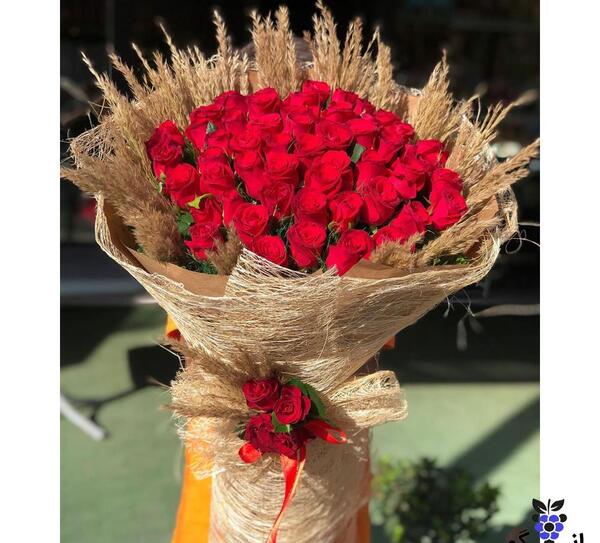 عکس دسته گل سرخ