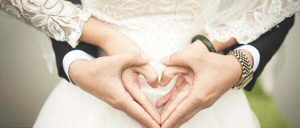 عکس شب اول عروسی چکار میکنن