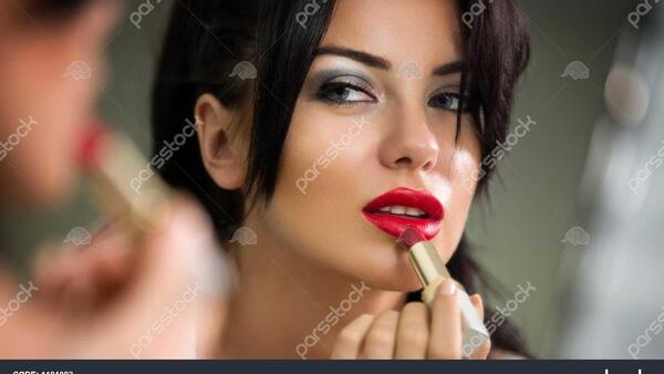 عکس لب آینه