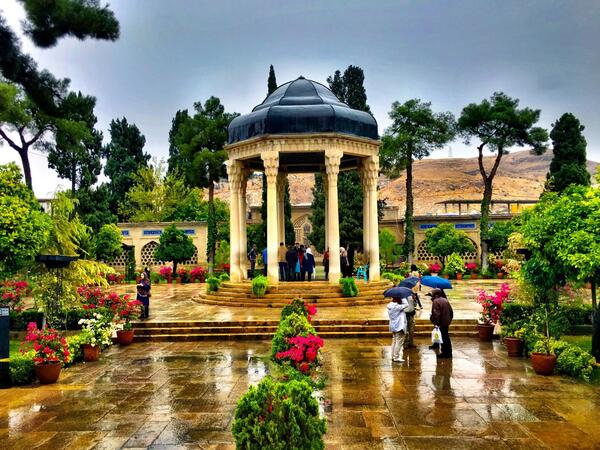 عکس حافظ شیرازی با کیفیت