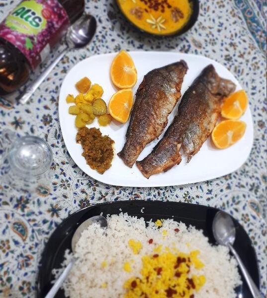 عکس زرشک پلو با ماهی