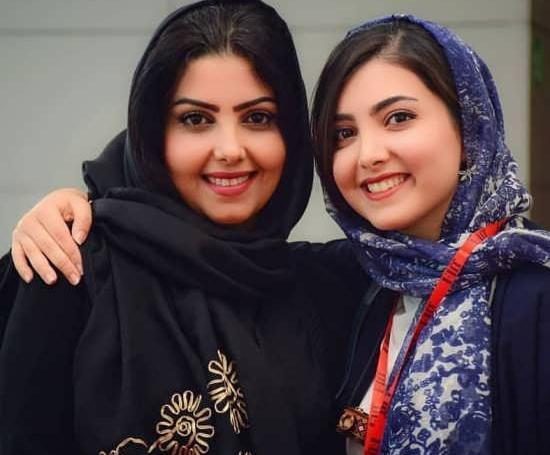 عکس مادر زیبا کرمعلی