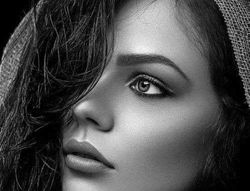 عکس سیاه و سفید صورت