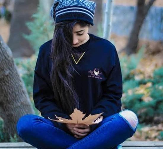 عکس دختر جوان پروفایل