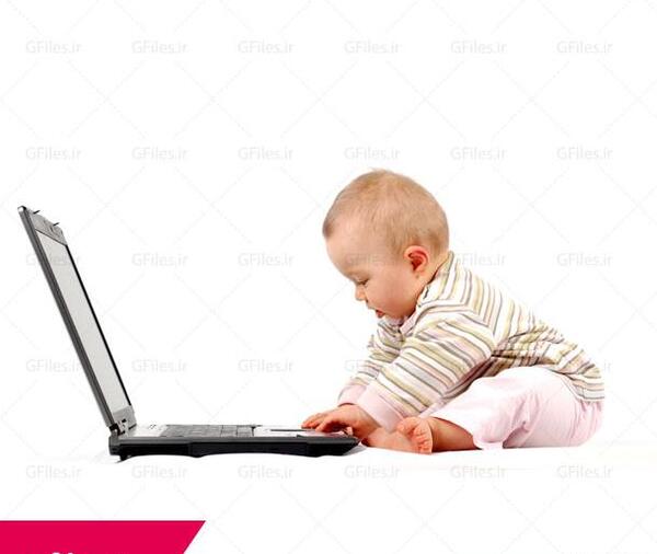 عکس نوزاد با لپ تاپ