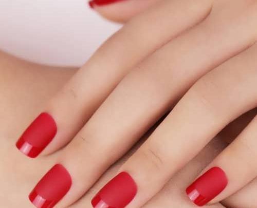 عکس ناخن قرمز ساده
