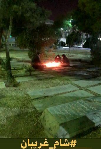 عکس دختر تنها در قبرستان