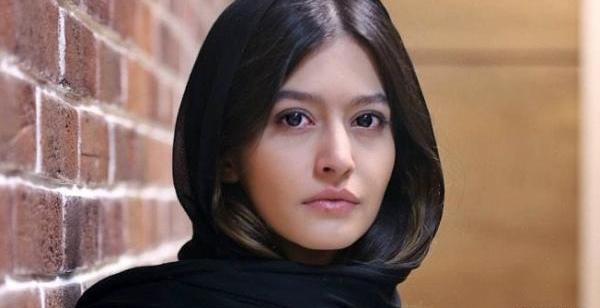 عکس فیلم لاک قرمز