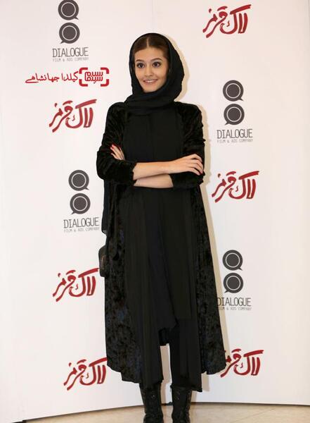 عکس فیلم لاک قرمز