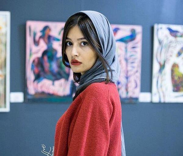 عکس فیلم لاک قرمز