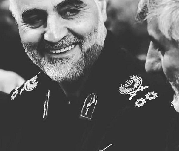 عکس سیاه و سفید از حاج قاسم