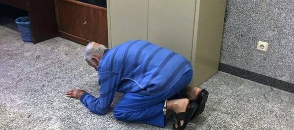 عکس قبر بابک خرمدین کارگردان