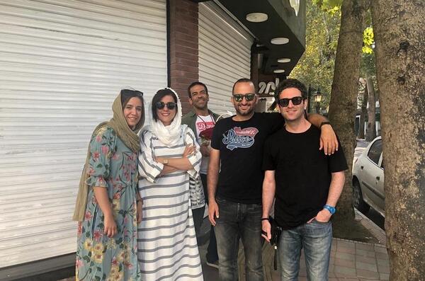عکس سارا و نیکا در شمال