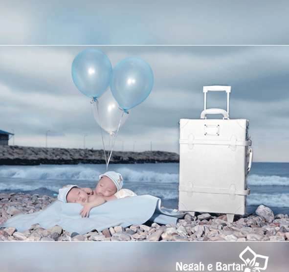 عکس نوزاد کنار دریا