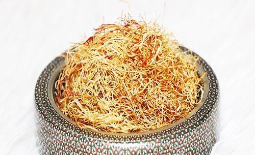 عکس ساقه زعفران