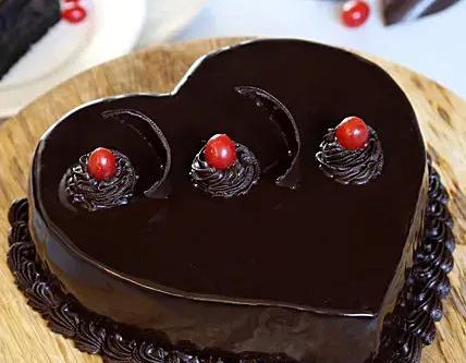 عکس کیک تولد عاشقانه مردانه
