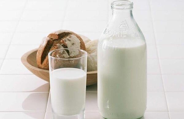 عکس شیر خوراکی