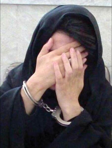 عکس دست مادر و دختر