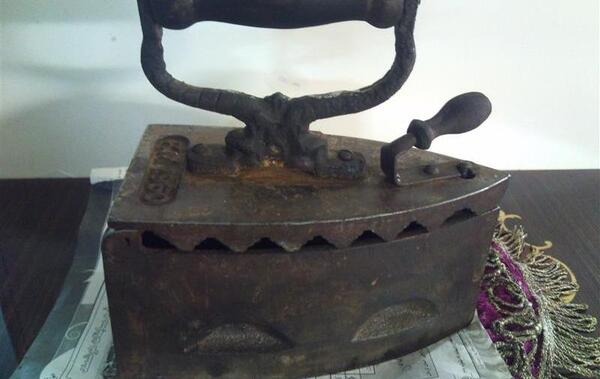 عکس اتو ذغالی قدیمی