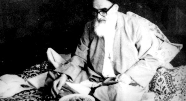 عکس ساده امام خمینی