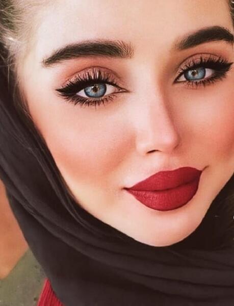 عکس لب های نیکا فلاحی