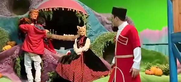 عکس پشت صحنه کلبه عمو پورنگ