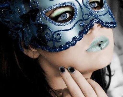 عکس پروفایل دختر نقاب دار