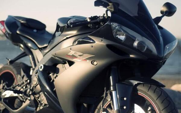 عکس موتور r1