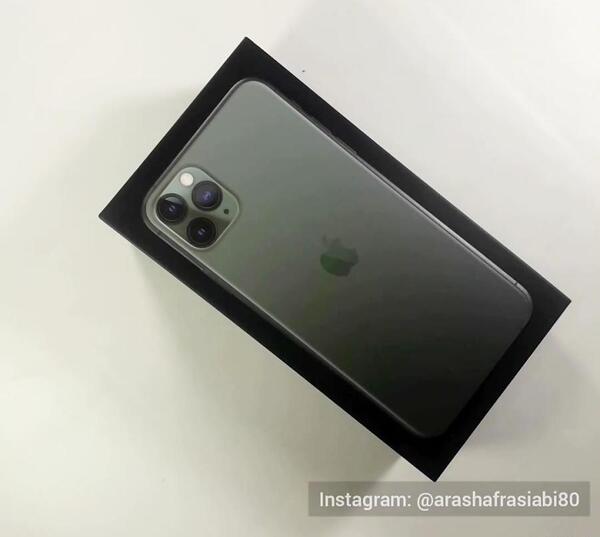 عکس کارتون آیفون ۱۱